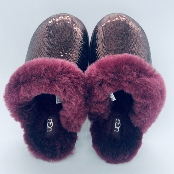 UGG WOMEN’S BURGUNDY SLIPPERS WITH SEQUENCE SIZE 6 NWT - Picture 8 of 12